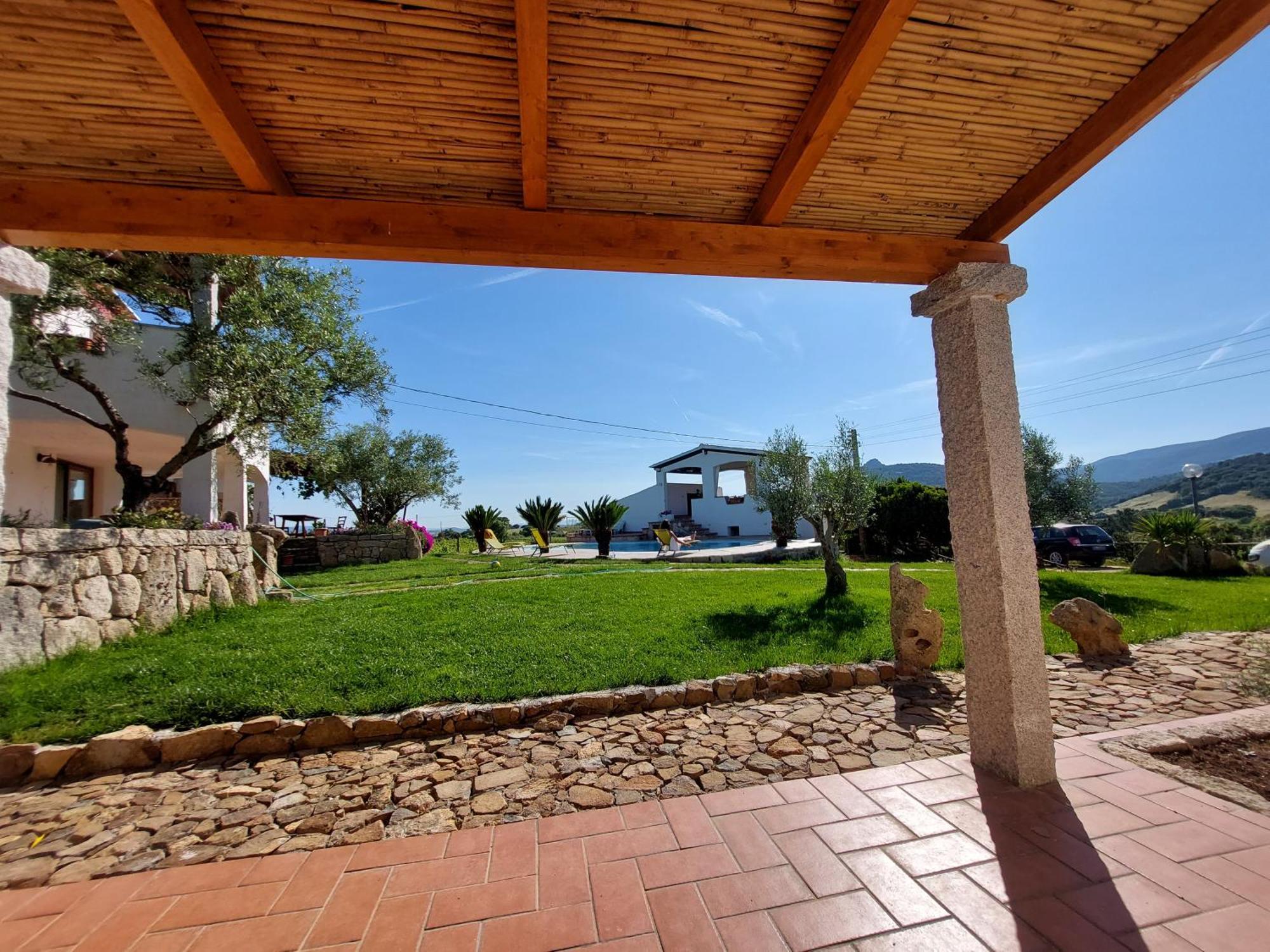 Agriturismo B&B Domo De Resteblas Berchidda Kültér fotó